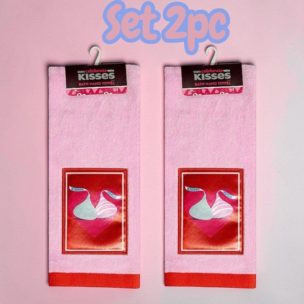 Hershey’s Kisses Decorative Hand Towels Set of 2pc. Brand New